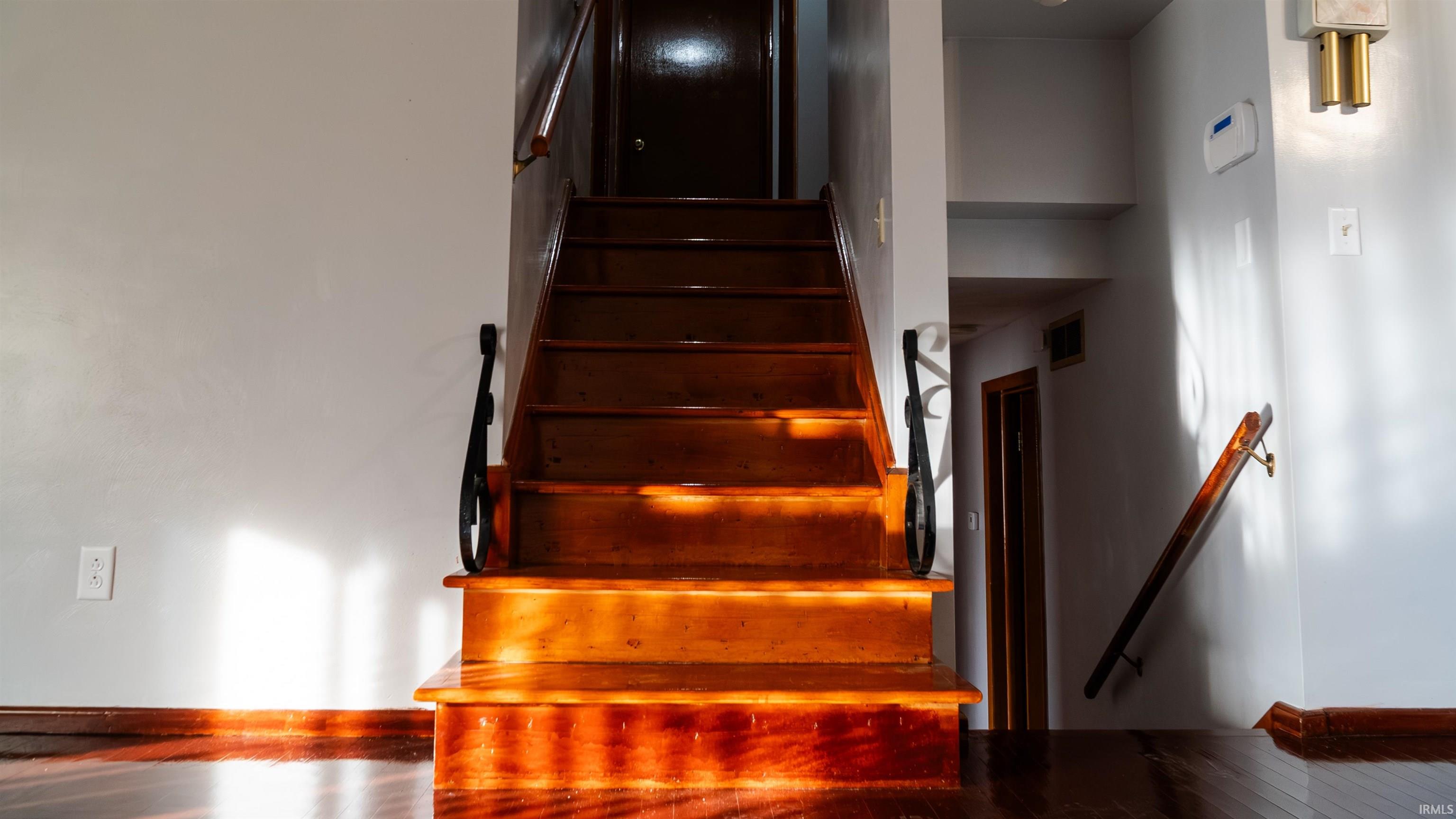 2929 Andre Lane Fort Wayne, IN 46806 - Photo 5 of 35