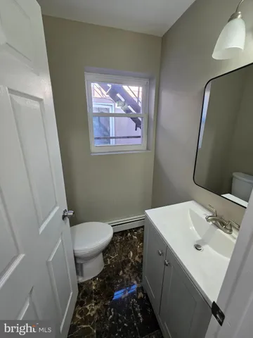 $1,900 | 107 Walnut Avenue, Unit 2, Trenton, NJ 08609