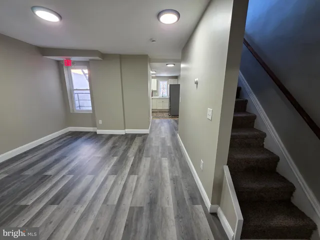 $1,900 | 107 Walnut Avenue, Unit 2, Trenton, NJ 08609