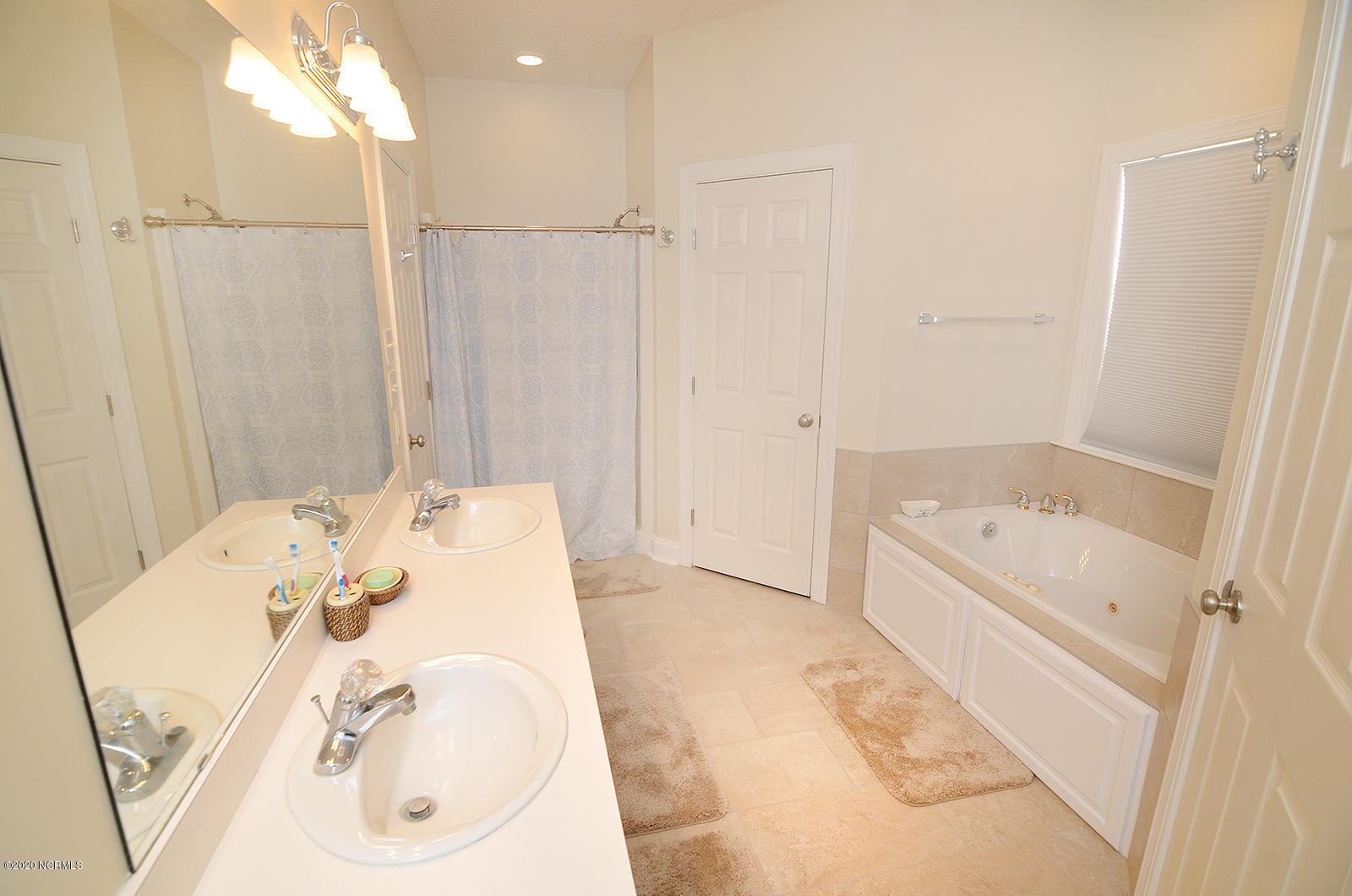 4343 Wiggins Mill Road Wilson, NC 27893 - Photo 13 of 25 Master Bath