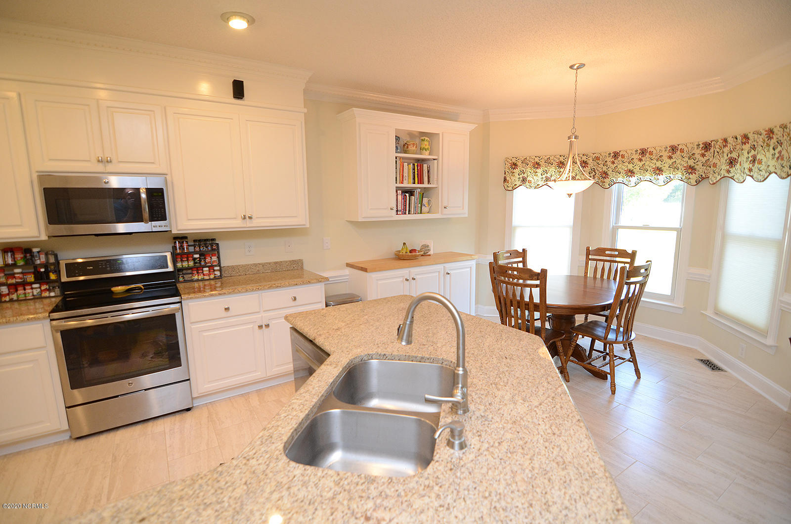 4343 Wiggins Mill Road Wilson, NC 27893 - Photo 8 of 25 Eat in Kitchen
