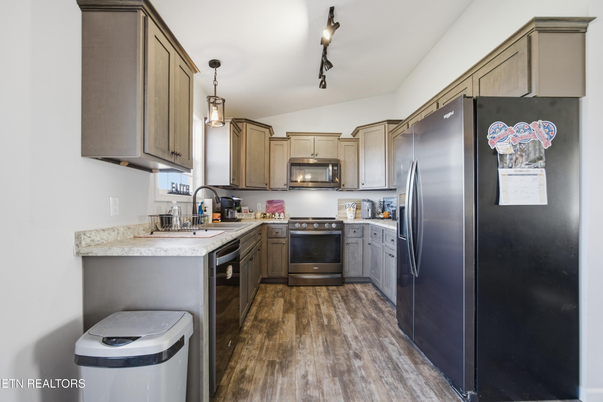 722 Williams Creek Road Oneida, TN 37841 - Photo 5 of 22 Gallery Image 5