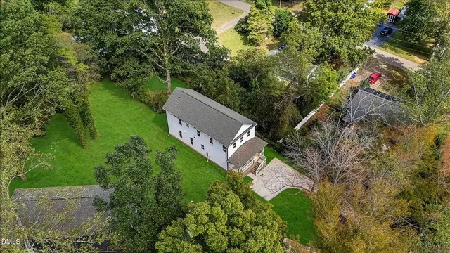 $500,000 | 106 Sherwood Lane, Hillsborough, NC 27278