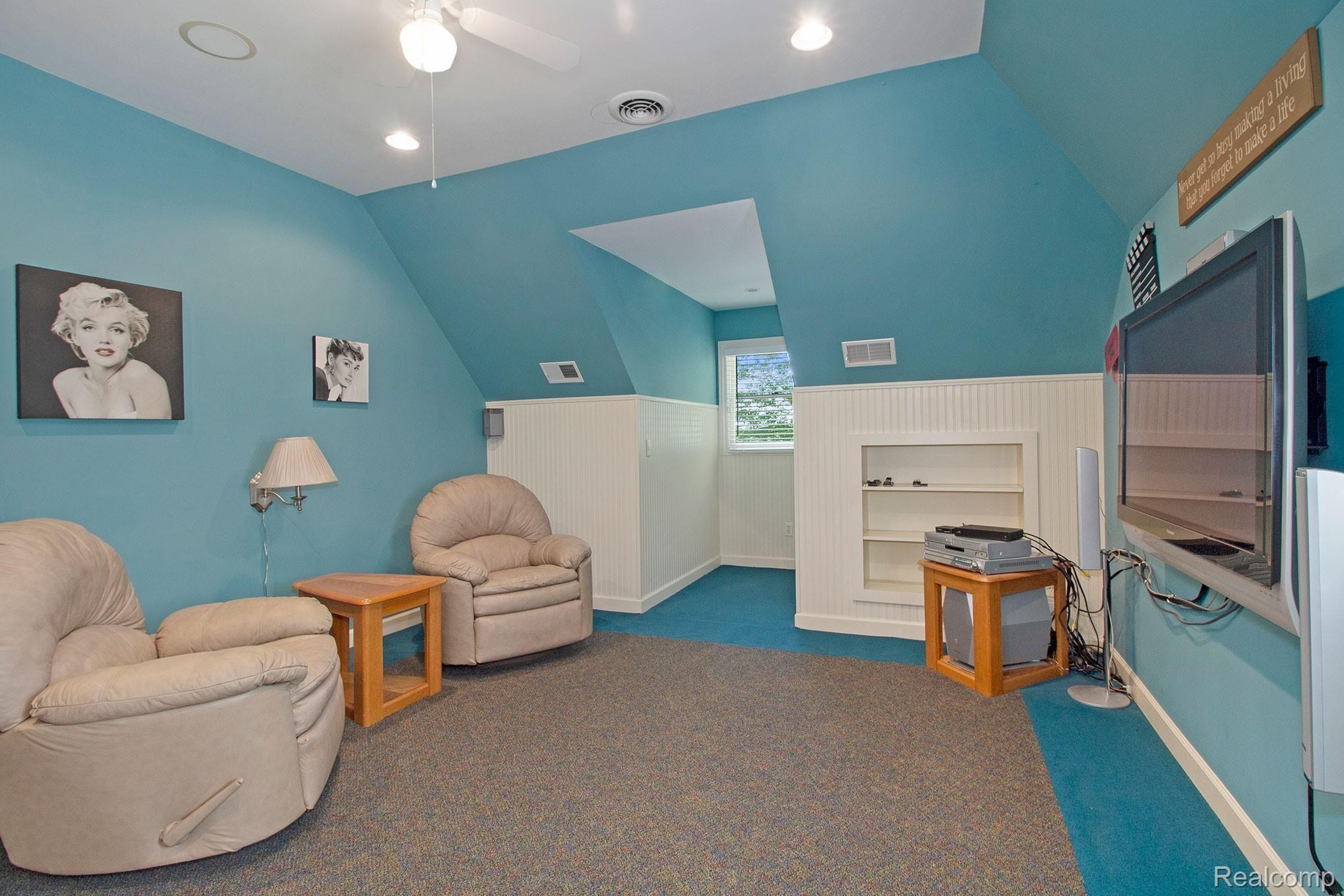 4939 Cedar Lake Road Howell, MI 48843 - Photo 27 of 38 35.jpg
