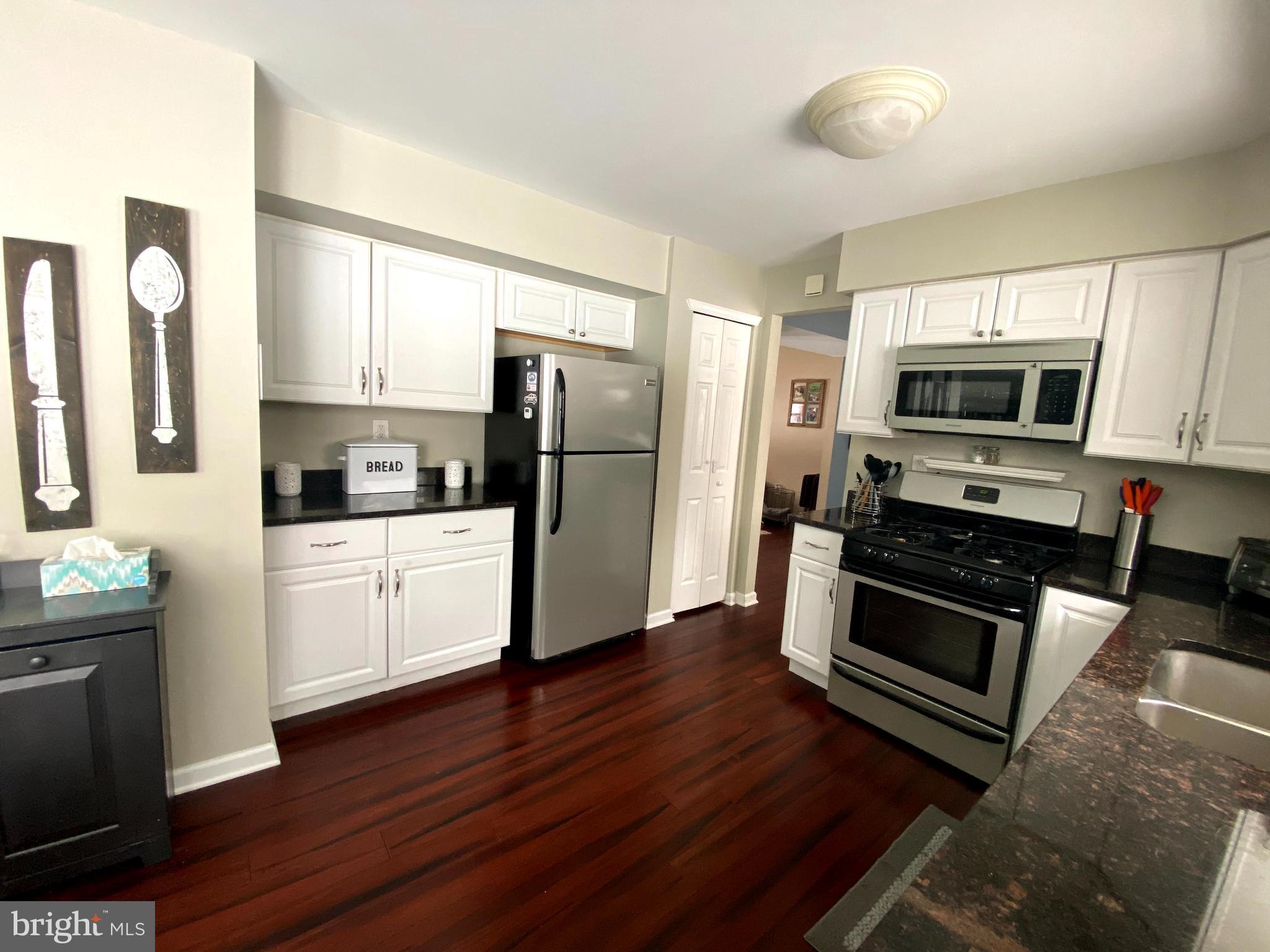 33 Edinburgh Road Blackwood, NJ 08012 - Photo 12 of 33 Gallery Image 12