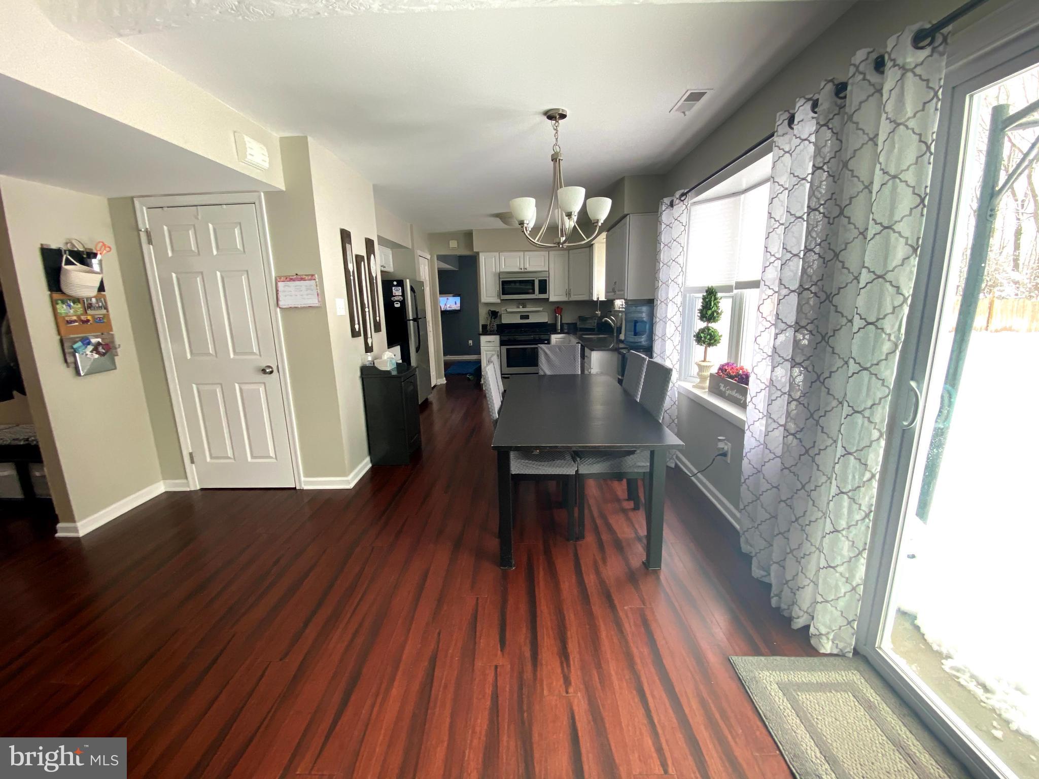 33 Edinburgh Road Blackwood, NJ 08012 - Photo 16 of 33 Gallery Image 16