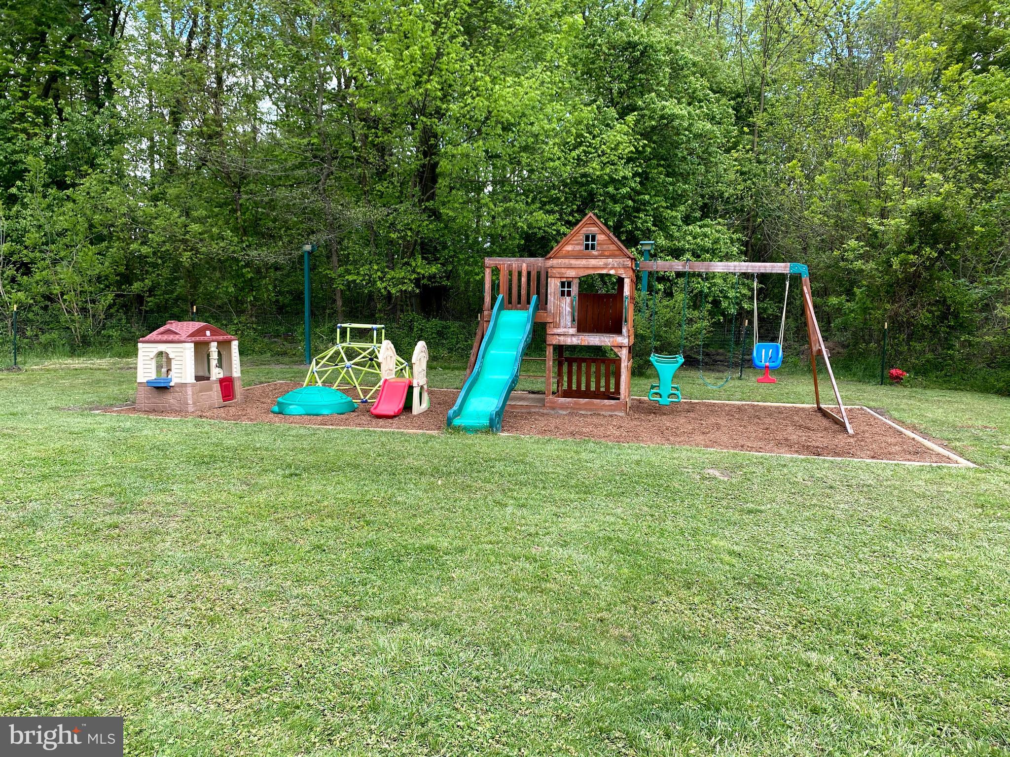 33 Edinburgh Road Blackwood, NJ 08012 - Photo 33 of 33 Gallery Image 33