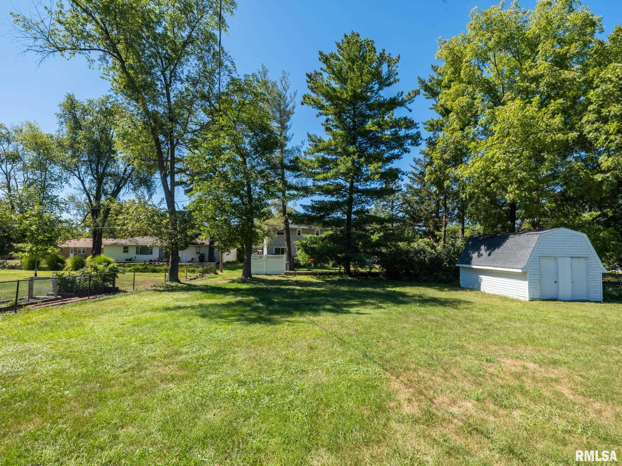 6923 North Saint Marys Road Peoria, IL 61614 - Photo 18 of 66