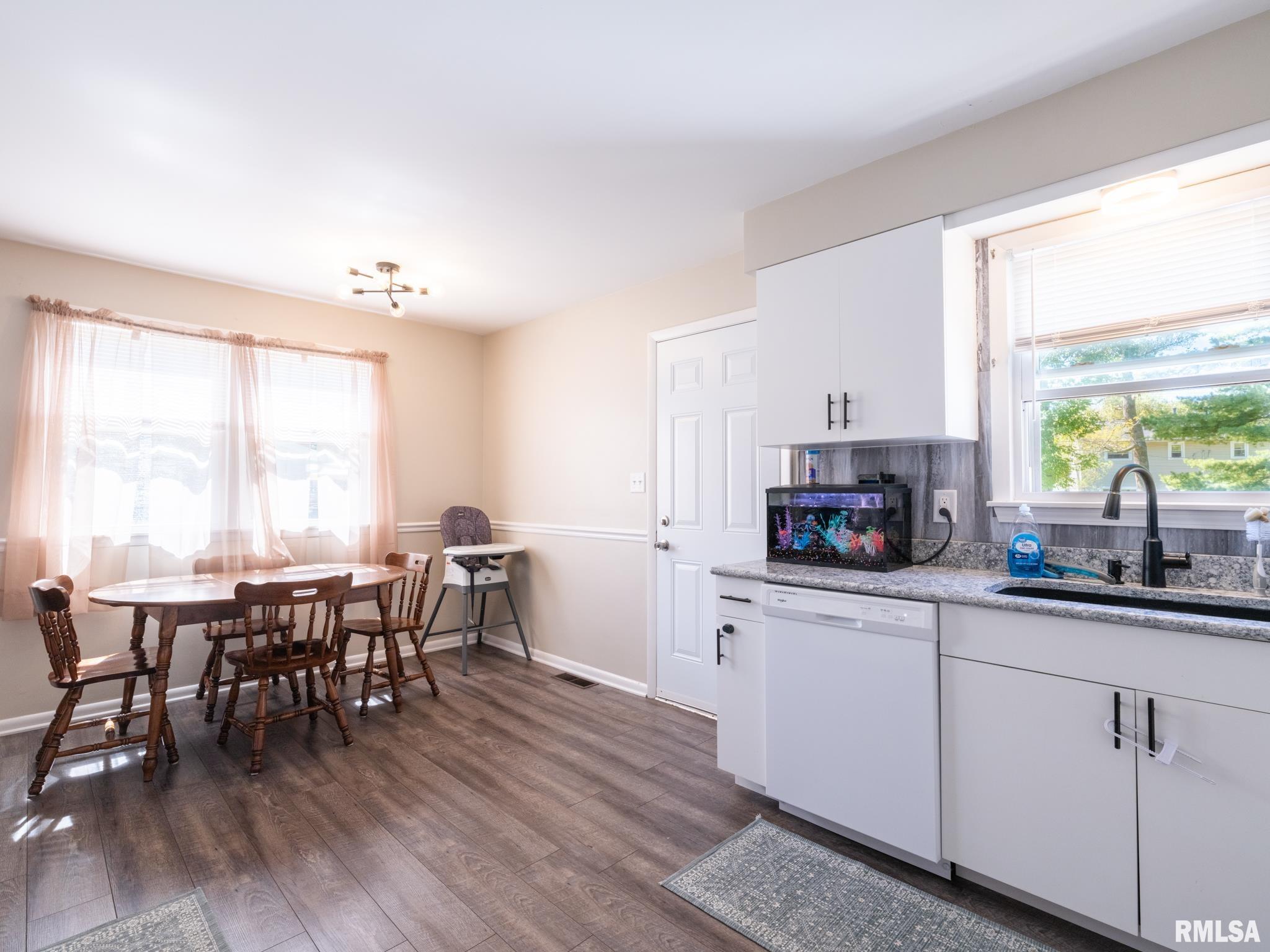 6923 North Saint Marys Road Peoria, IL 61614 - Photo 30 of 66