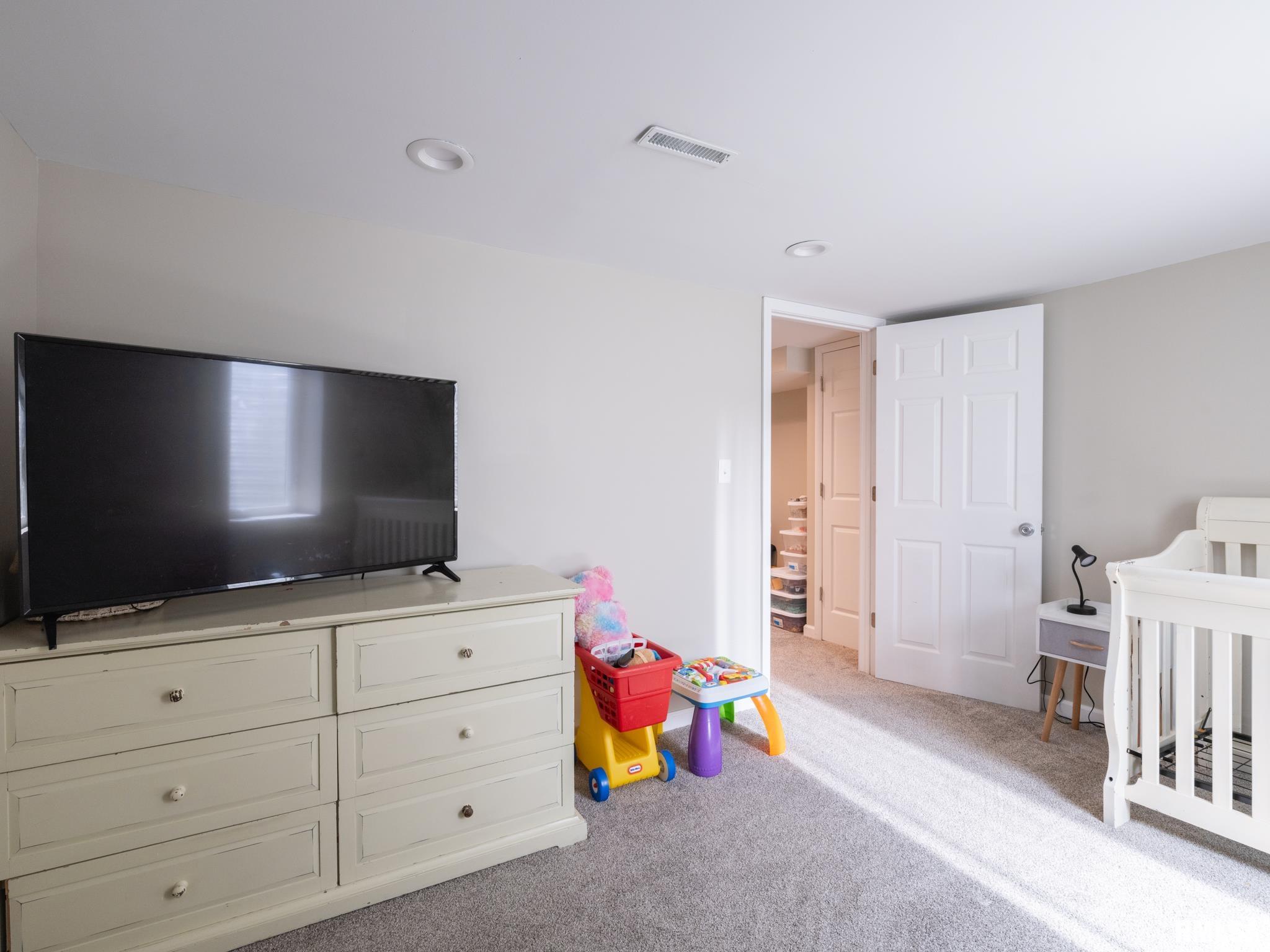 6923 North Saint Marys Road Peoria, IL 61614 - Photo 37 of 66