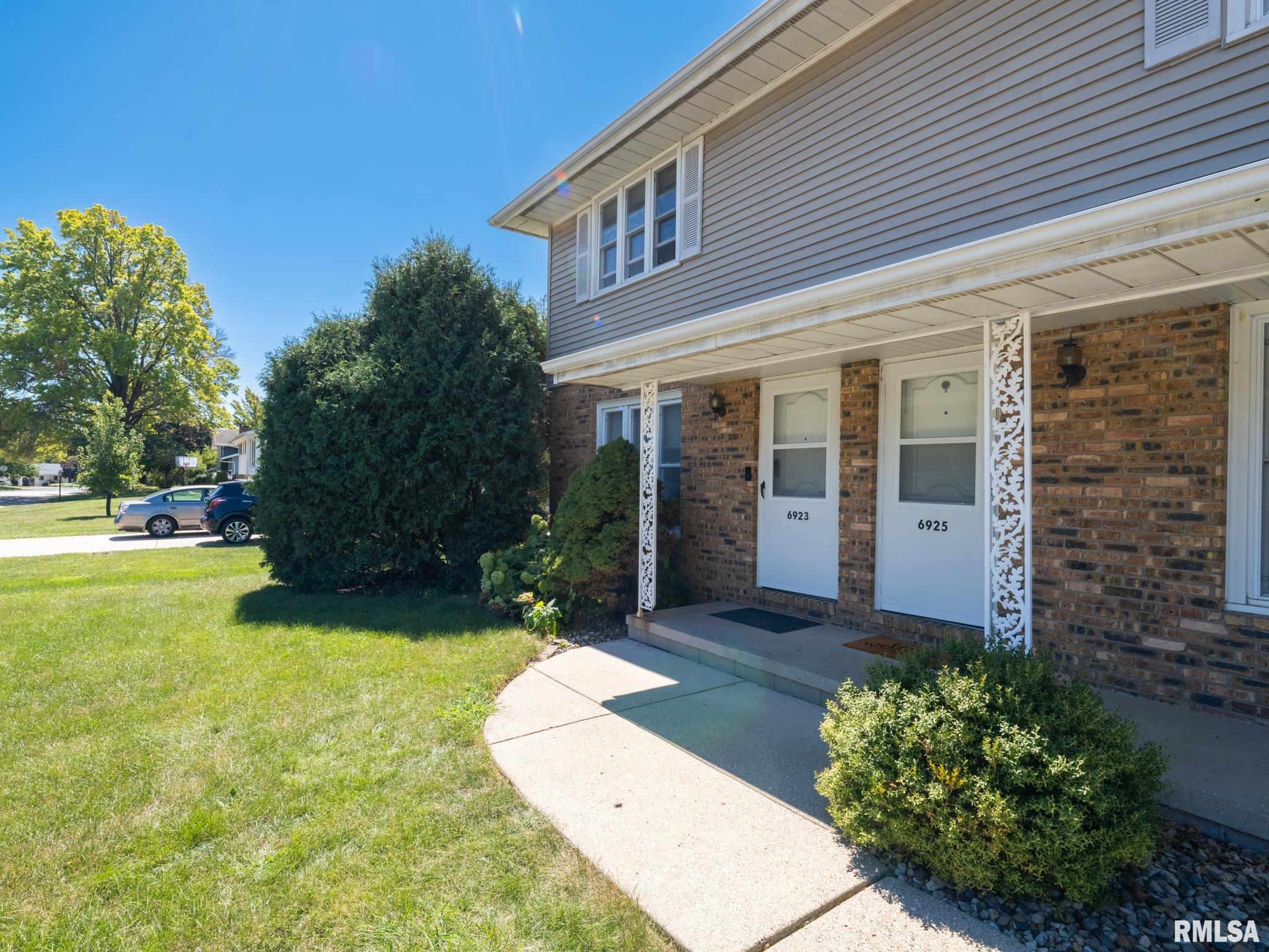 6923 North Saint Marys Road Peoria, IL 61614 - Photo 4 of 66