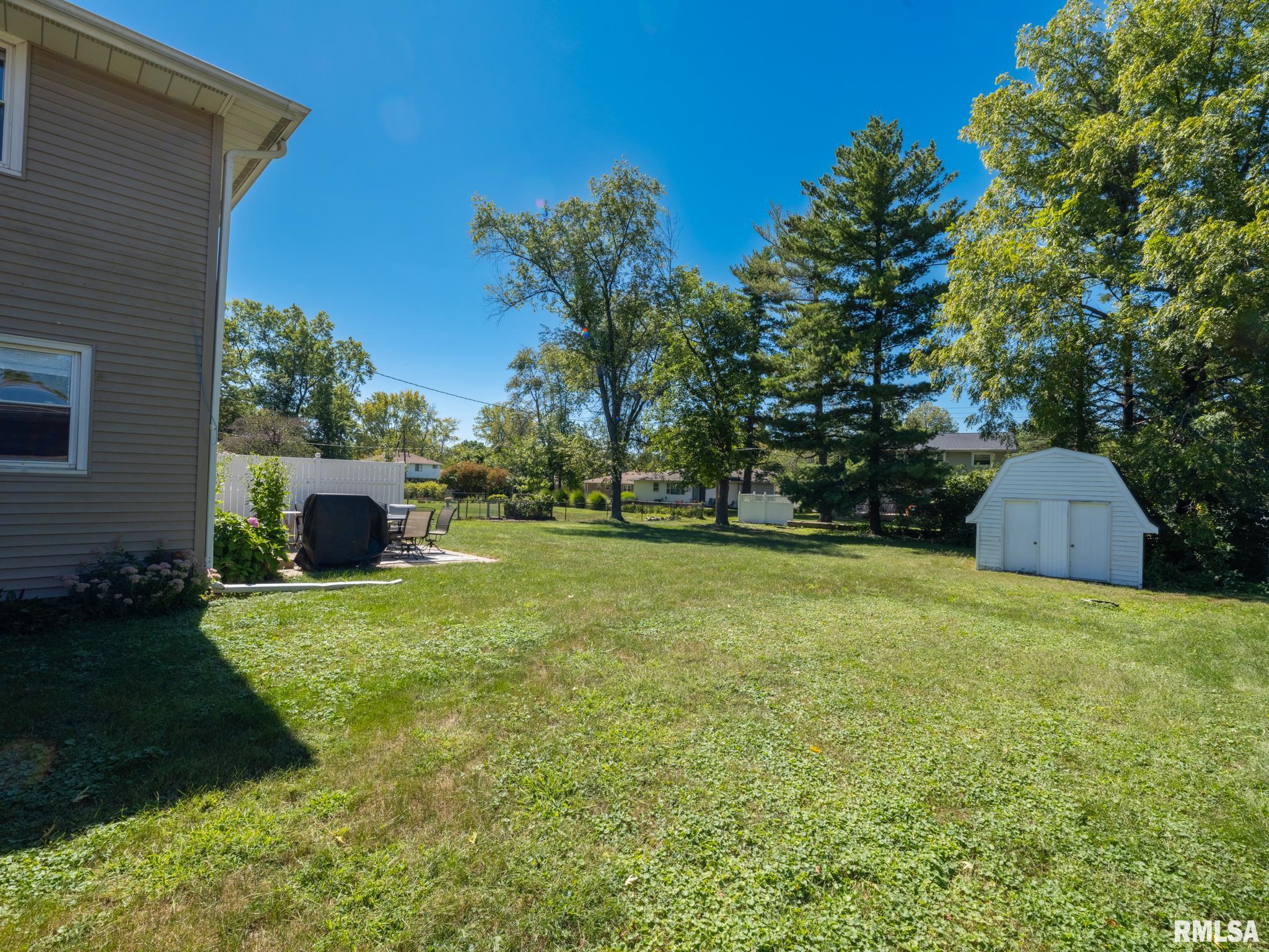 6923 North Saint Marys Road Peoria, IL 61614 - Photo 6 of 66