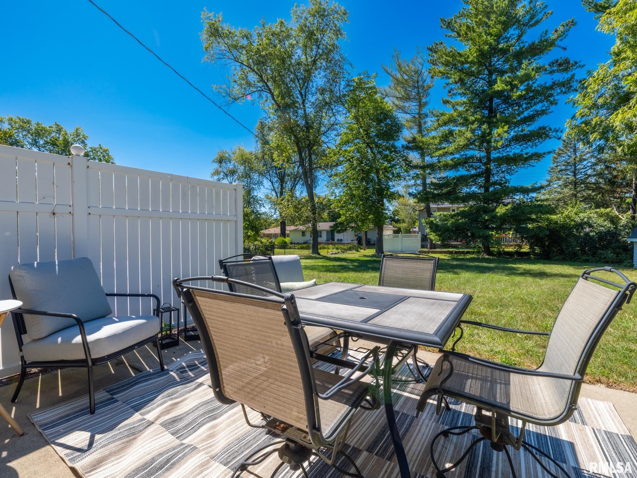 6923 North Saint Marys Road Peoria, IL 61614 - Photo 9 of 66