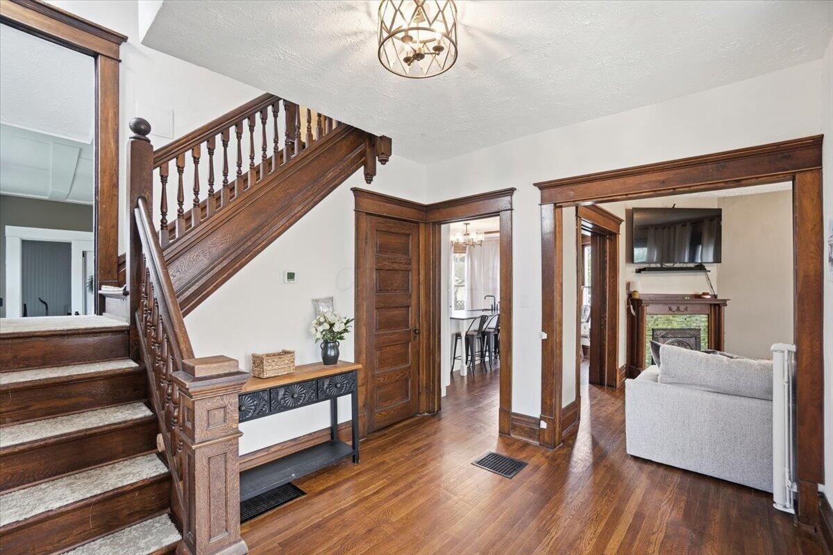395 Mt Vernon Road Newark, OH 43055 - Photo 7 of 49