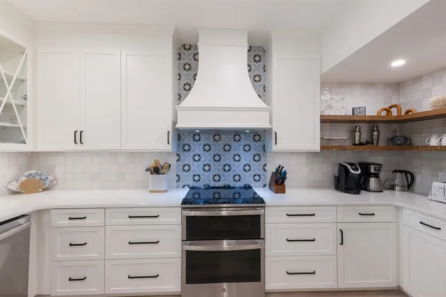 $3,950,000 | 212 Oak Avenue, Anna Maria, FL 34216