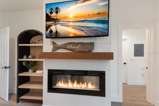 $3,950,000 | 212 Oak Avenue, Anna Maria, FL 34216