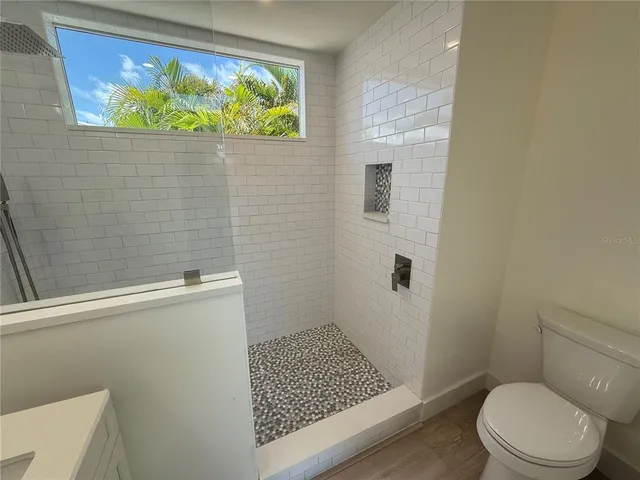 $3,950,000 | 212 Oak Avenue, Anna Maria, FL 34216