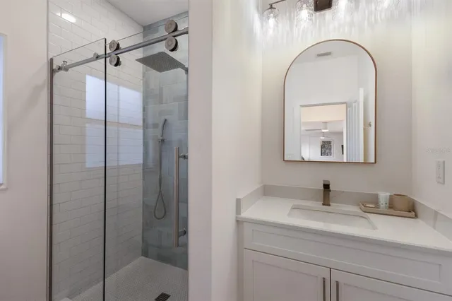 $3,950,000 | 212 Oak Avenue, Anna Maria, FL 34216