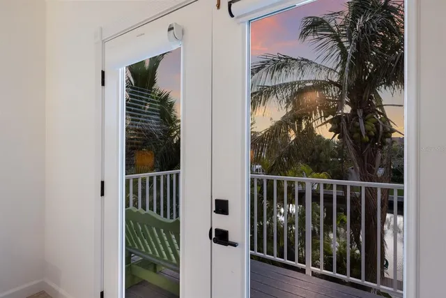 $3,950,000 | 212 Oak Avenue, Anna Maria, FL 34216