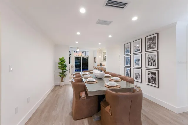 $3,950,000 | 212 Oak Avenue, Anna Maria, FL 34216