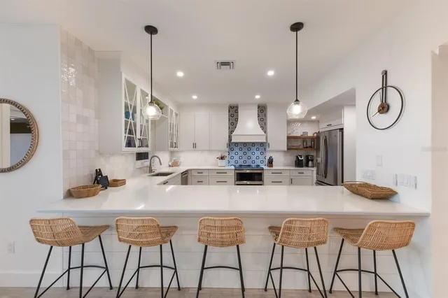 $3,950,000 | 212 Oak Avenue, Anna Maria, FL 34216