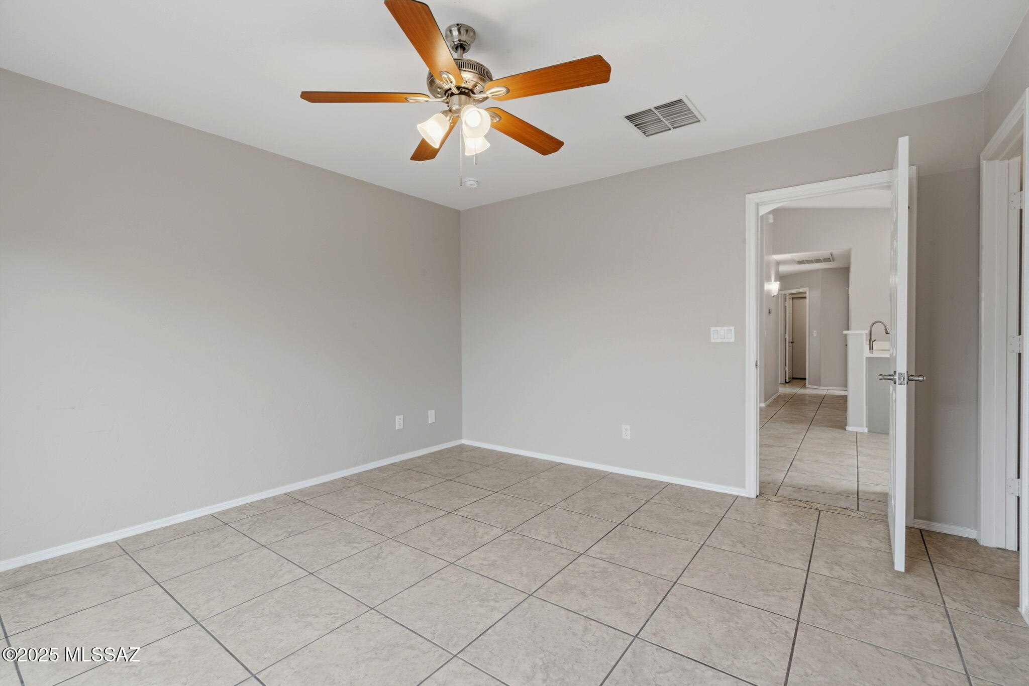 8244 South Lost Mountain Road Tucson, AZ 85747 - Photo 19 of 41