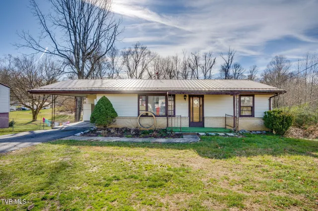 $165,000 | 2009 Indian Ridge Road, Johnson City, TN 37604