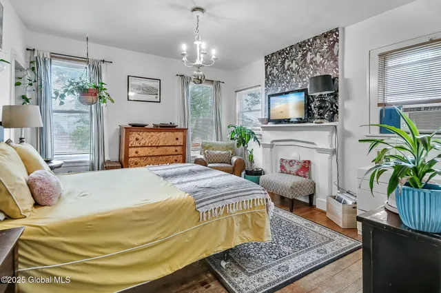 $197,000 | 15 Wilbur Street, Albany, NY 12202