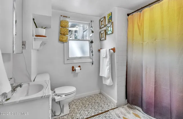 $197,000 | 15 Wilbur Street, Albany, NY 12202