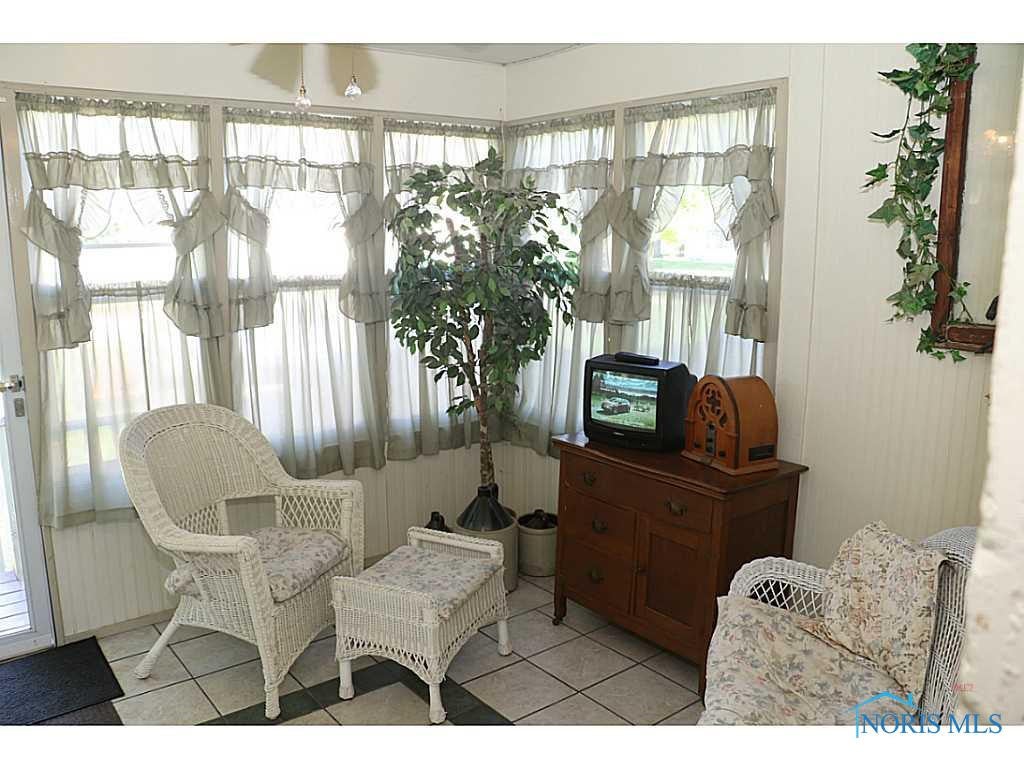 243 Rice Street Elmore, OH 43416 - Photo 12 of 20 Gallery Image 12