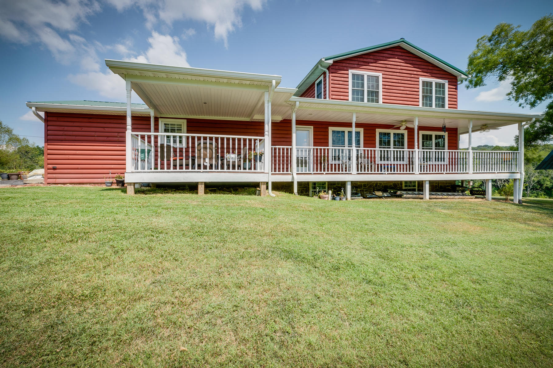 335 Chimney Top Loop Fall Branch, TN 37656 - Photo 13 of 66 049 (2)