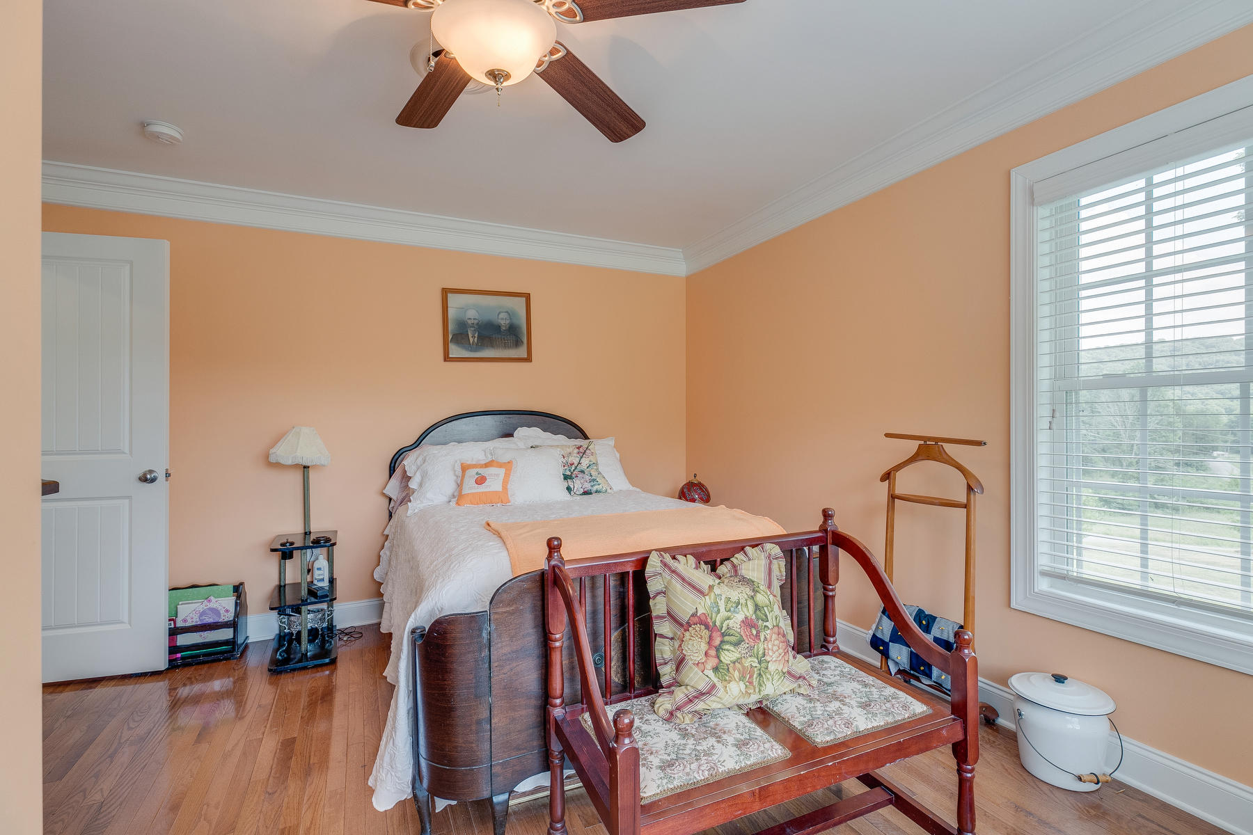 335 Chimney Top Loop Fall Branch, TN 37656 - Photo 46 of 66 031 (10)