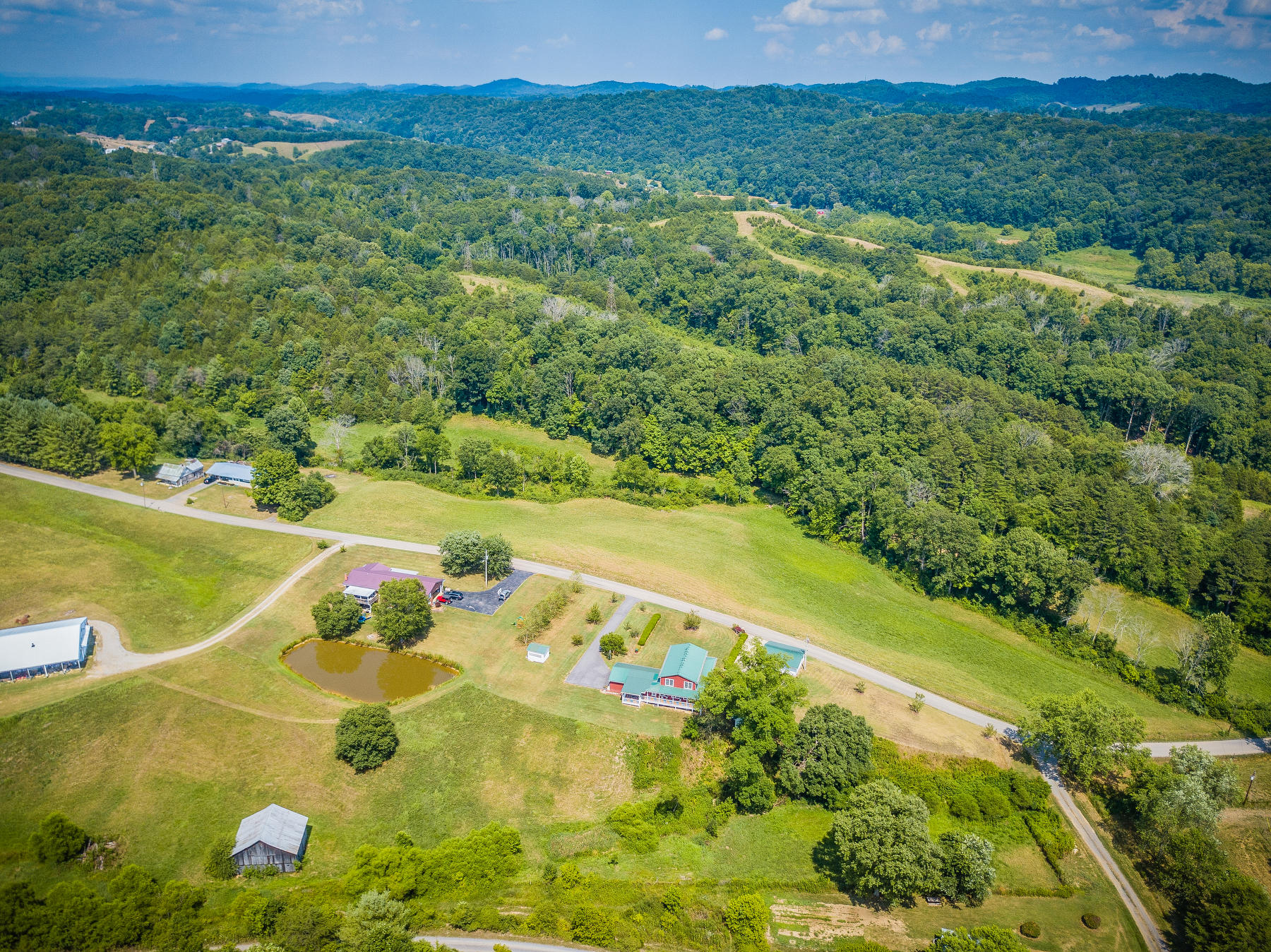 335 Chimney Top Loop Fall Branch, TN 37656 - Photo 61 of 66 114 (3)