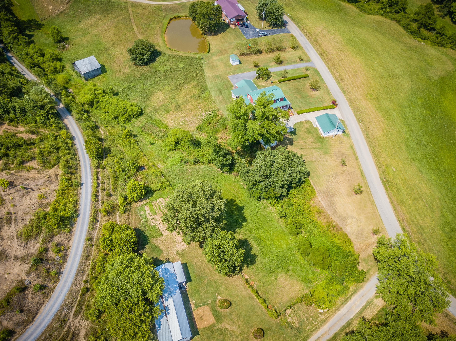 335 Chimney Top Loop Fall Branch, TN 37656 - Photo 63 of 66 112 (3)