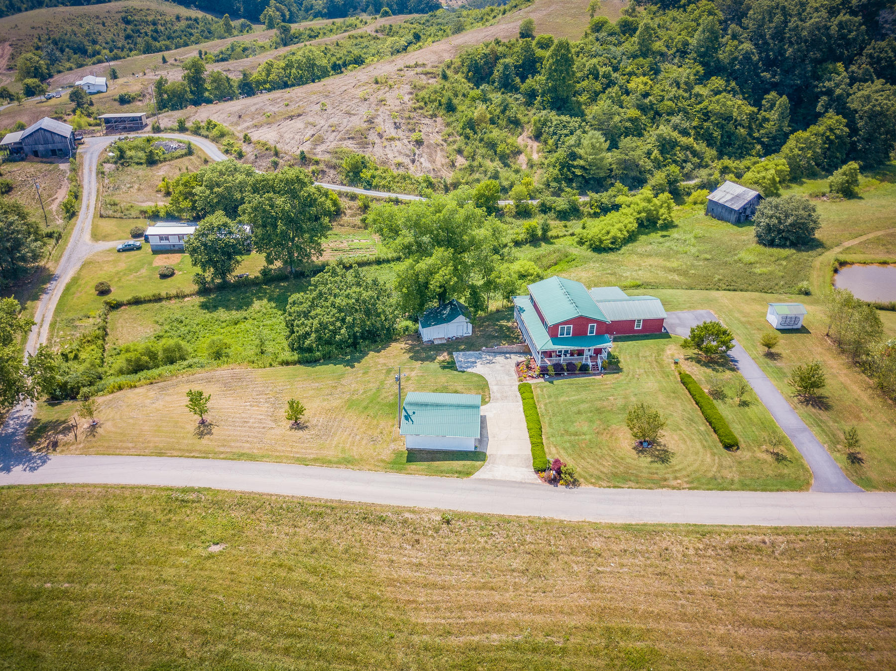 335 Chimney Top Loop Fall Branch, TN 37656 - Photo 66 of 66 103 (8)