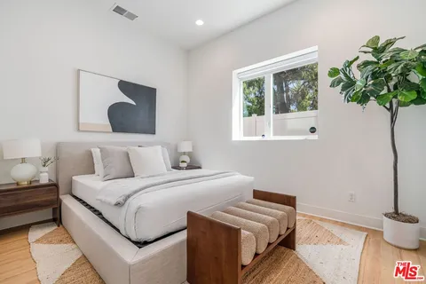 $1,199,000 | 3306 Aria Lane, Los Angeles, CA 90034