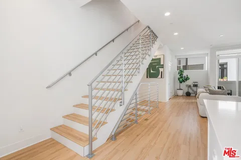 $1,199,000 | 3306 Aria Lane, Los Angeles, CA 90034