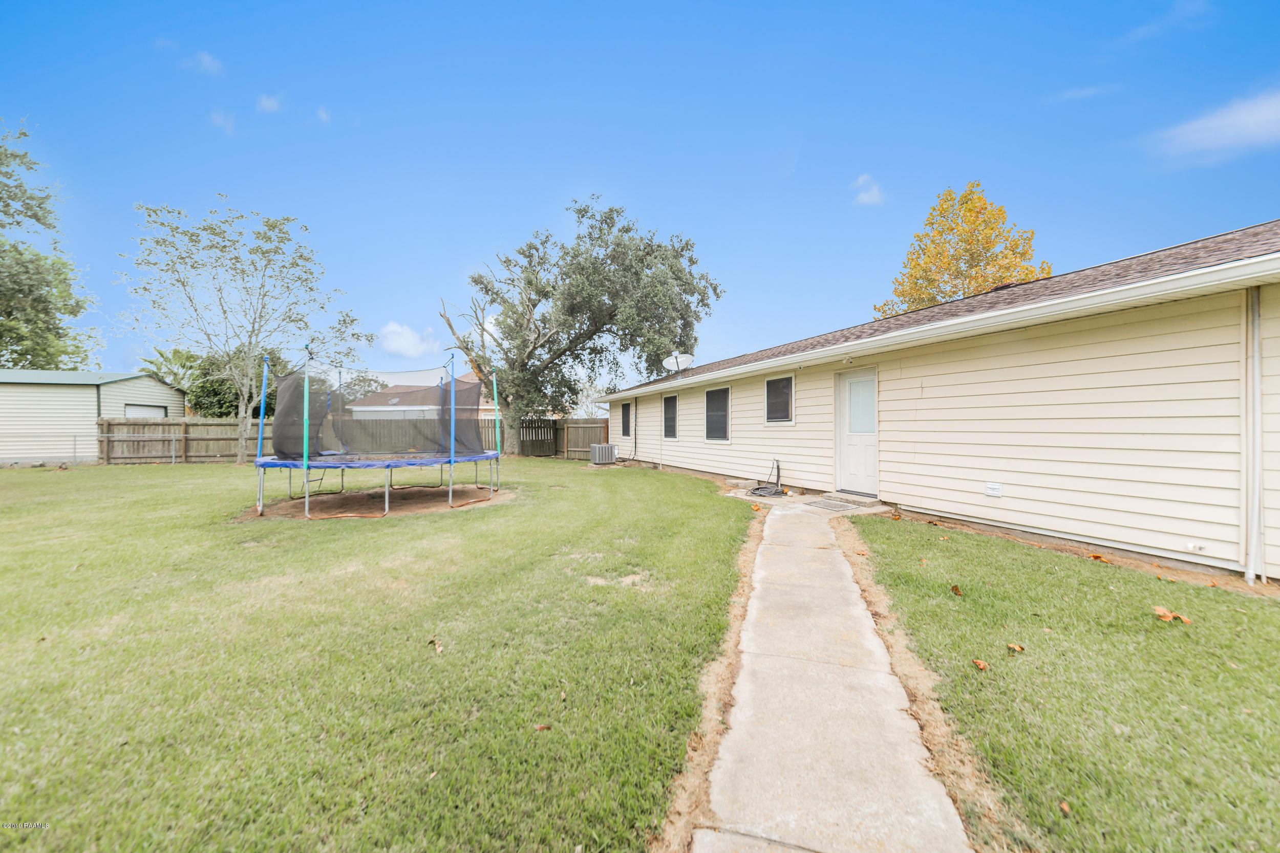 213 Bruin Road Crowley, LA 70526 - Photo 7 of 30