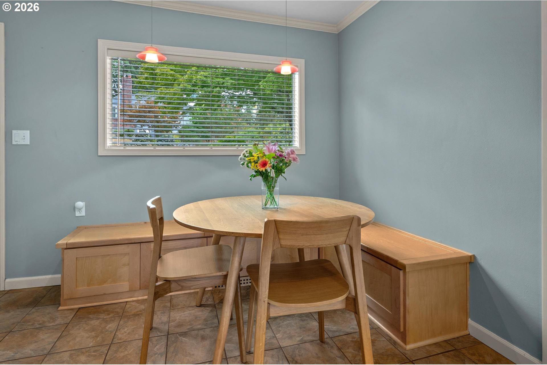 3125 Southwest Ridgewood Avenue Portland, OR 97225 - Photo 16 of 48 Gallery Image 16