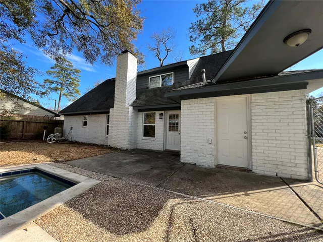 $390,000 | 602 Rosewood Drive, Shenandoah, TX 77381