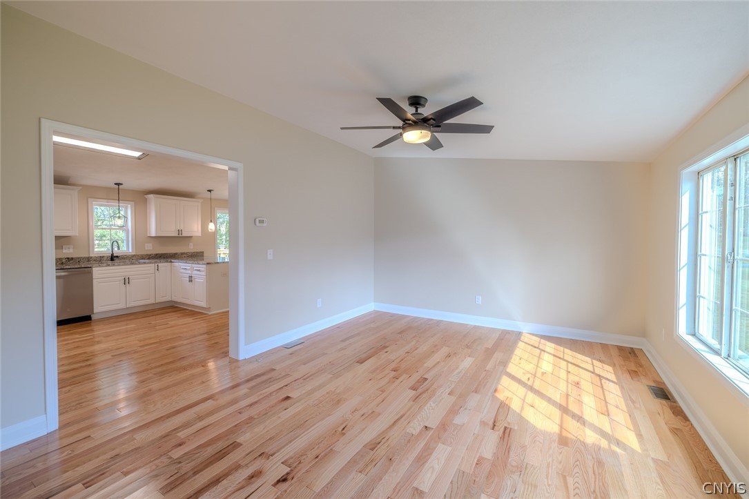 8727 Whiting Road Cicero, NY 13039 - Photo 16 of 31 Gallery Image 16
