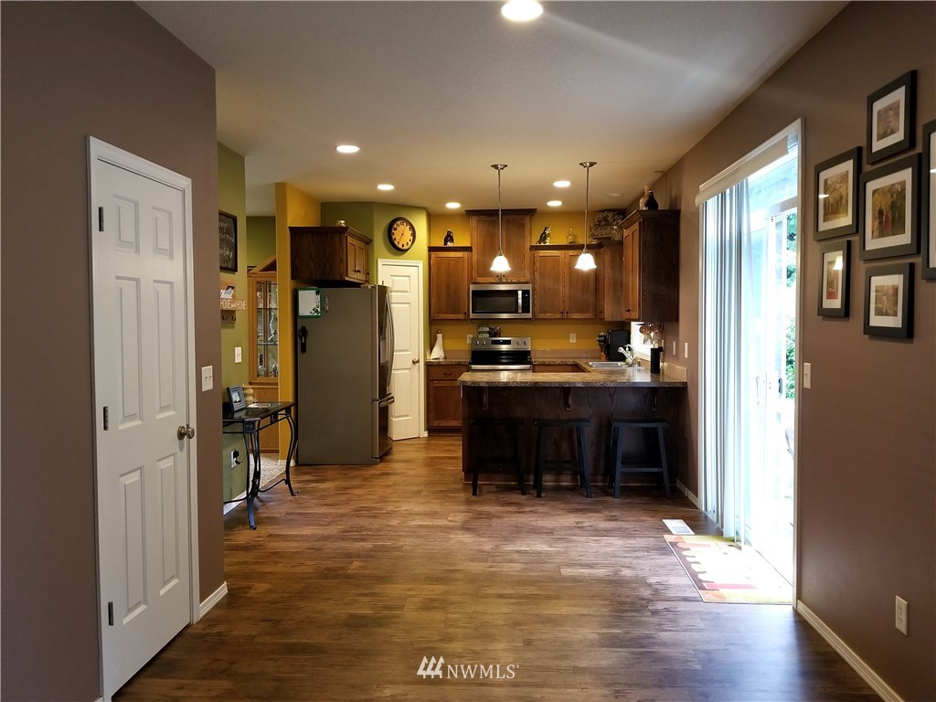 2208 Coal Creek Road Longview, WA 98632 - Photo 7 of 23 Gallery Image 7
