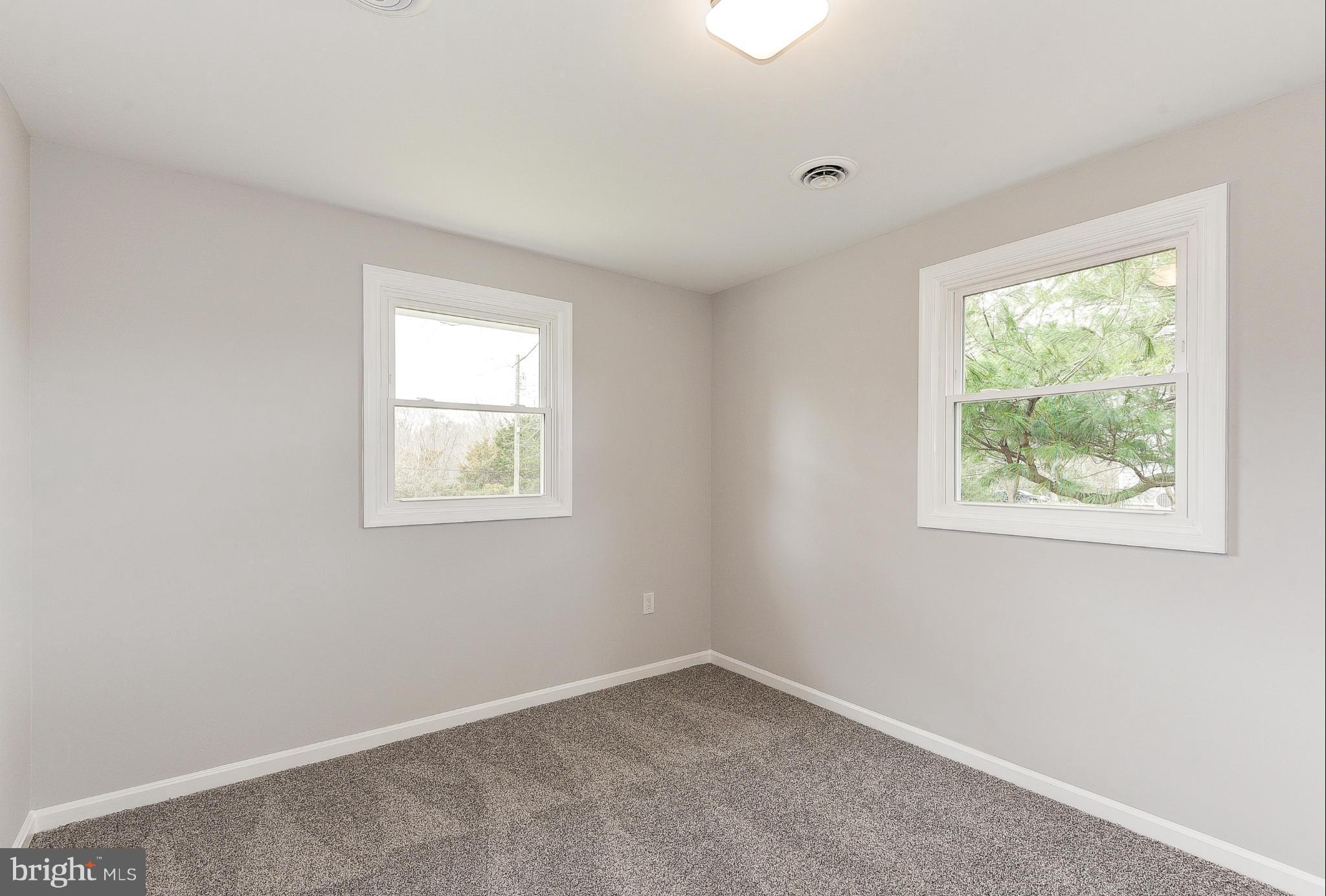 21901 Big Woods Road Dickerson, MD 20842 - Photo 17 of 27 Bedroom
