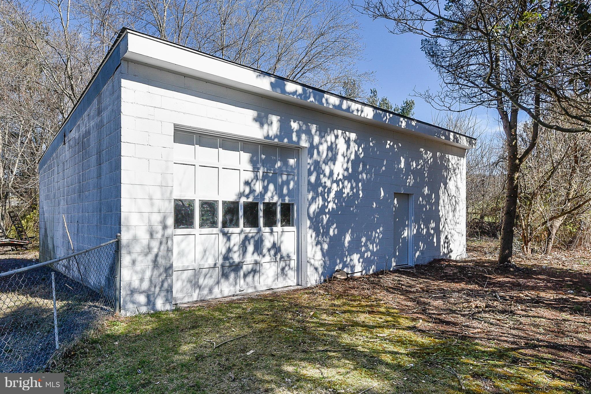 21901 Big Woods Road Dickerson, MD 20842 - Photo 26 of 27 Exterior (General)
