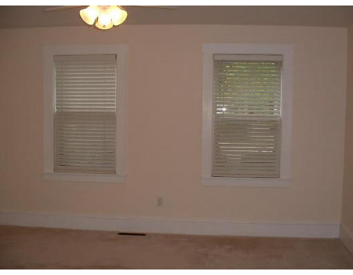 379 County Road Rochester, MA 02576 - Photo 6 of 9