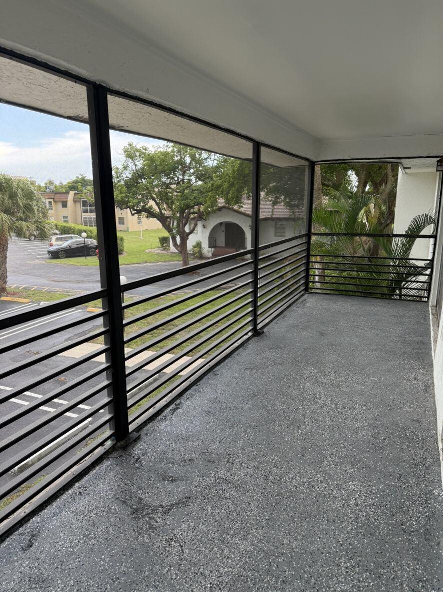 2810 Riverside Drive, Unit 2014 Coral Springs, FL 33065 - Photo 2 of 12 2ixr3lia9n_ucarecd_net_002
