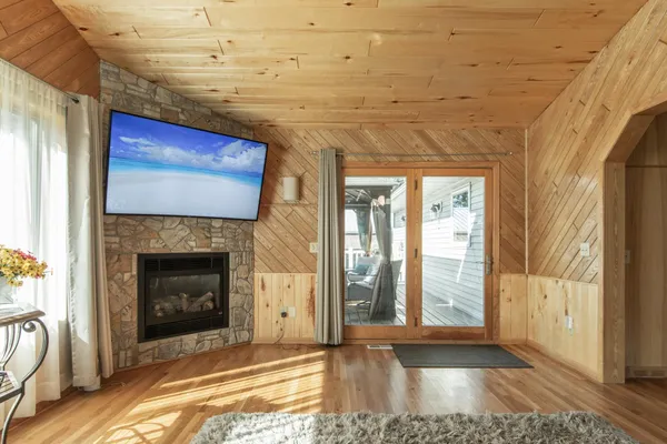 $649,900 | 48228 207th Avenue, McGregor, MN 55760