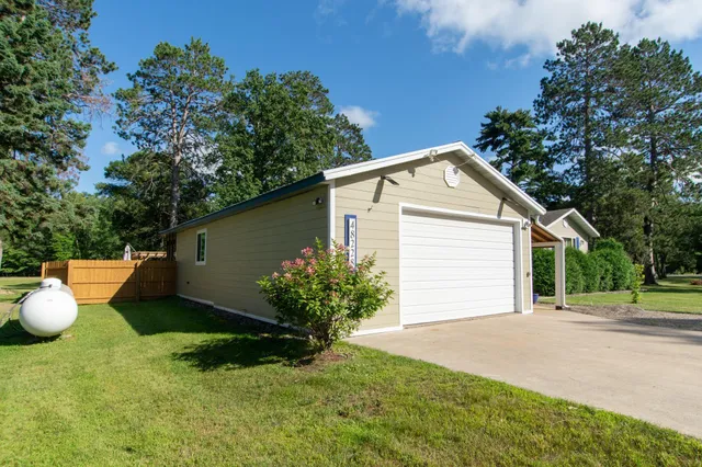 $649,900 | 48228 207th Avenue, McGregor, MN 55760