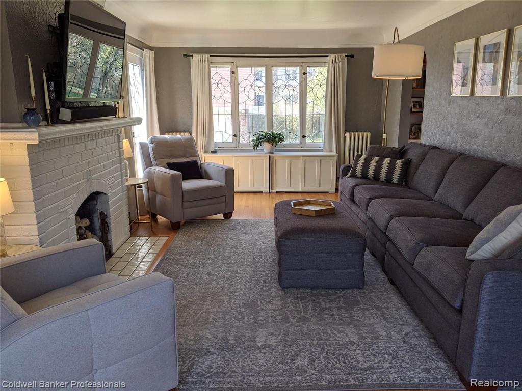 777 Barrington Road Detroit, MI 48215 - Photo 4 of 41