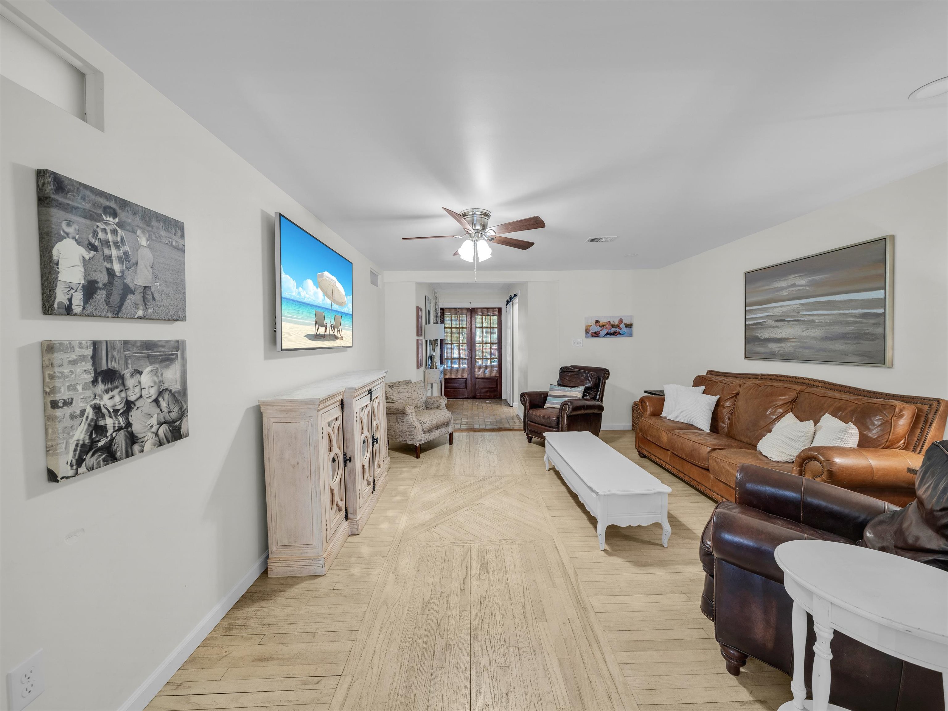 5410 Florida Avenue Orange Beach, AL 36561 - Photo 7 of 45 Living Room